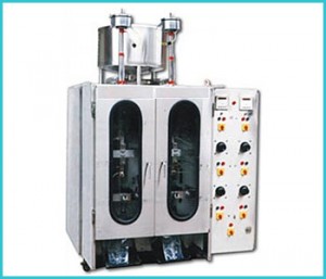Fully-Automatic-Liquid-Pouch-Packaging-Machine